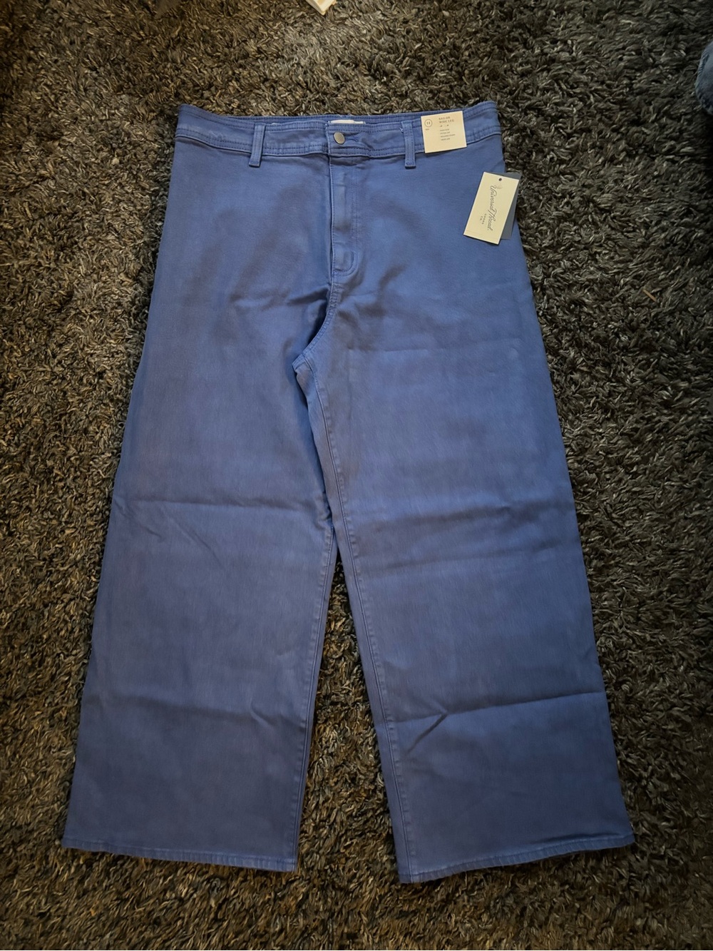 Universal Thread women Relaxed Wide-Leg Jeans in Indigo